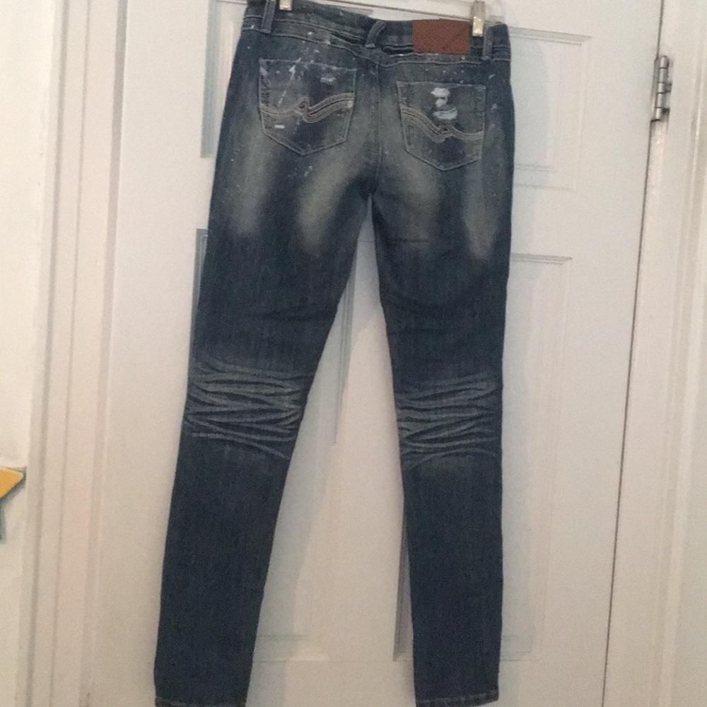 Jeans - Picture 2 of 4